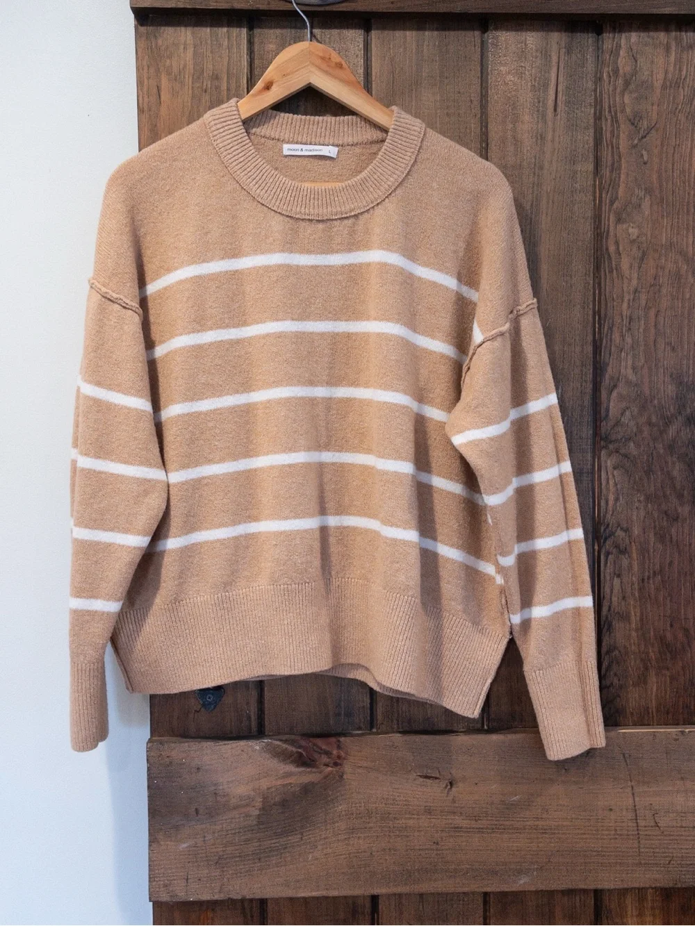 Moon & Madison Tan Crewneck Striped Sweater Large
